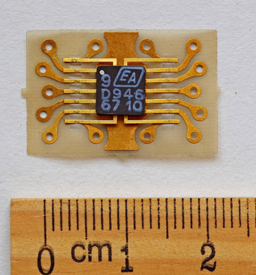 EA D946 integrated circuit