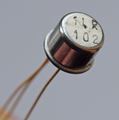 OC1LR102 transistor